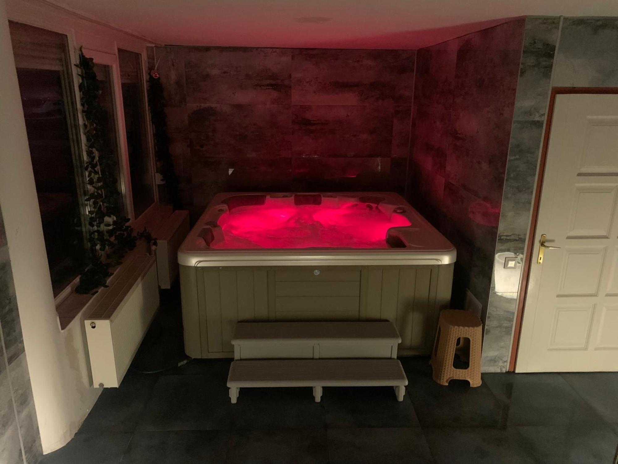 Varfal Wellness Panzio Pécs Exterior foto